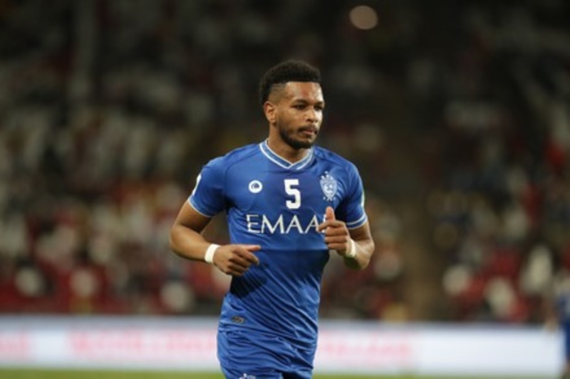 Ali Al-Bulaihi: Lá chắn thép của bóng đá Ả Rập